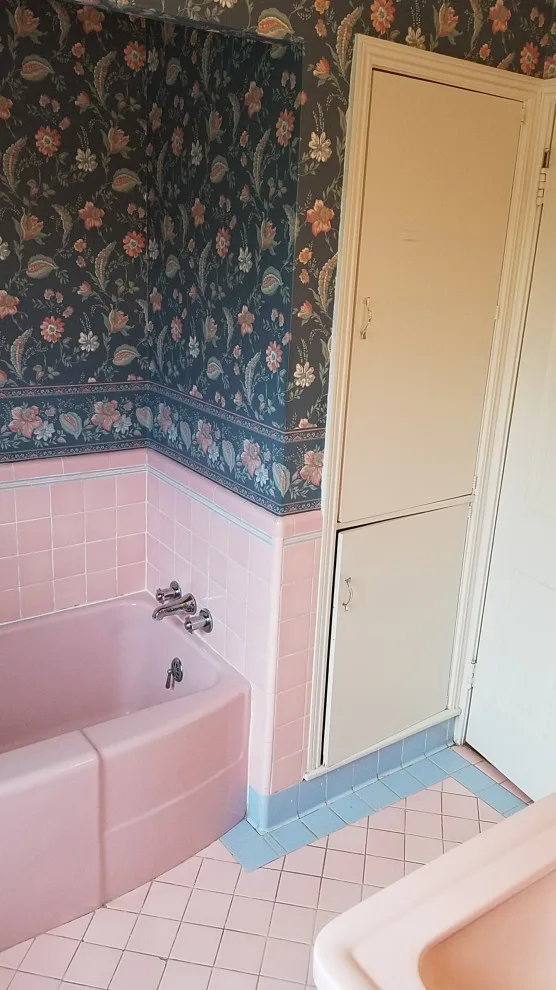 Bathroom Renovation in Van Alstyne, TX by Higgins Contracting - Photo 3