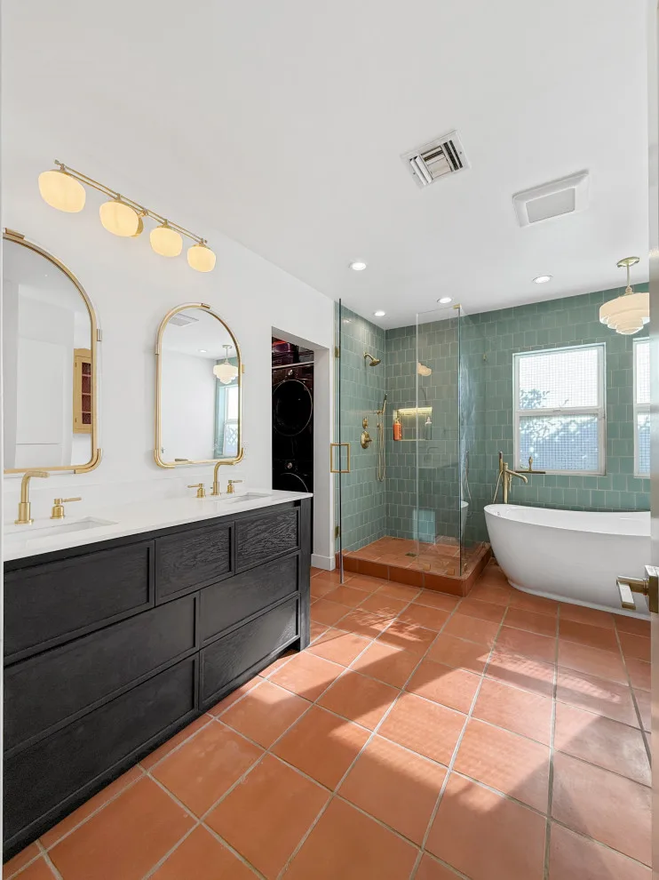 Van Nuys Restroom by Built To Perfection Inc. - Photo 2