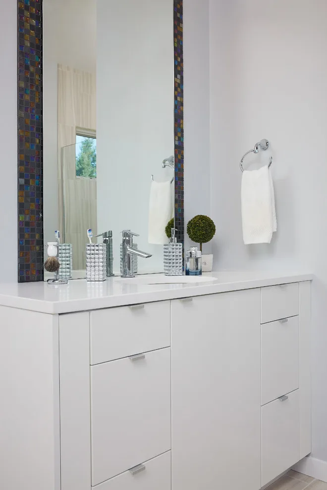 Victoria Trail - Contemporary by Berghuis Construction LLC - Photo 11