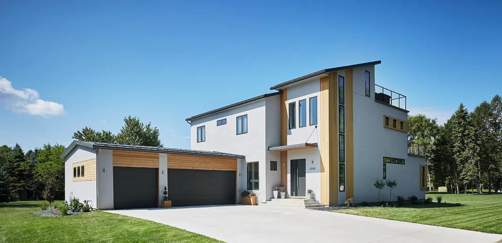 Victoria Trail - Contemporary by Berghuis Construction LLC - Photo 2