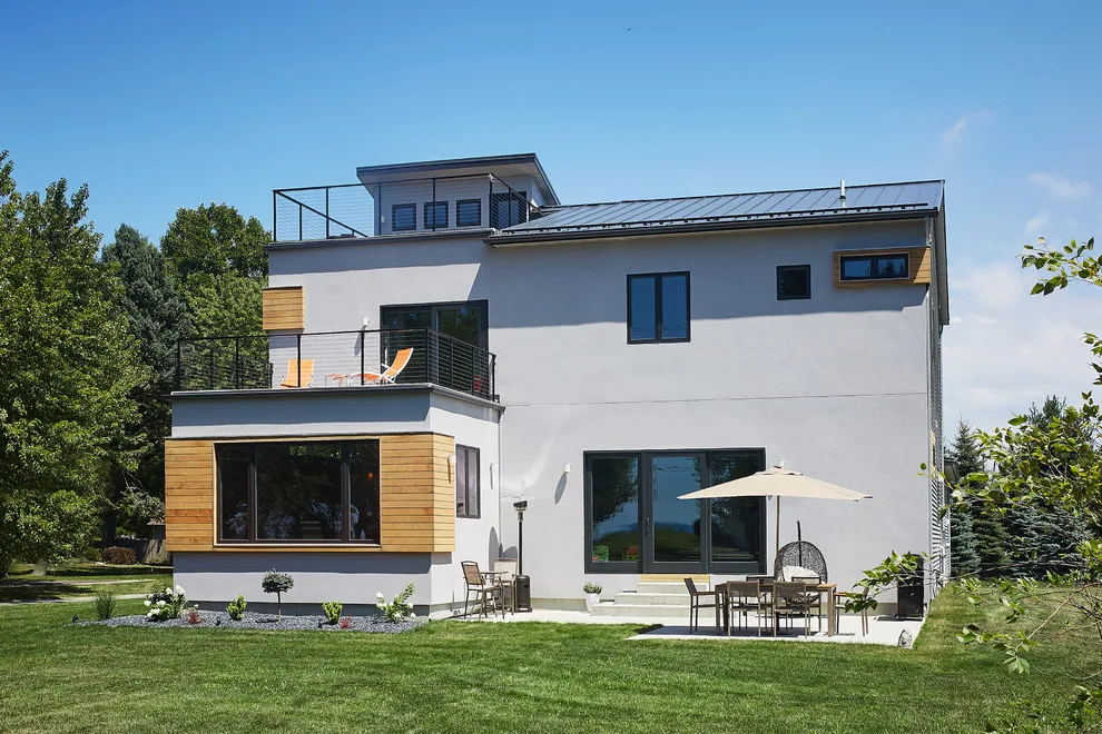 Victoria Trail - Contemporary by Berghuis Construction LLC - Photo 7