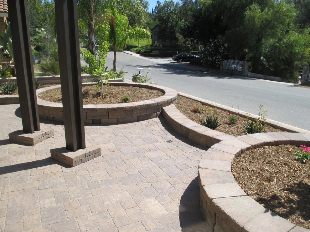 Country Manor Walls and planters by Pacific Dreamscapes - Photo 3