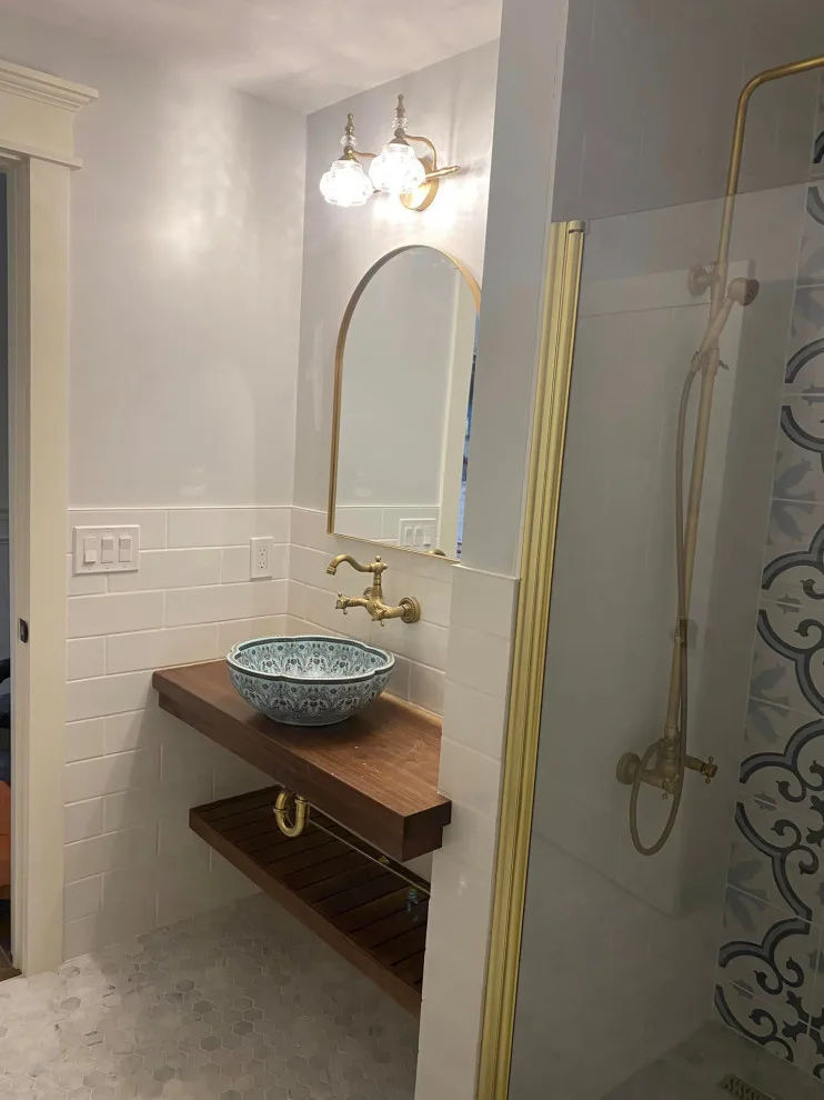 Retro Air Bed and Breakfast by Silver Fox Construction Services - Photo 10