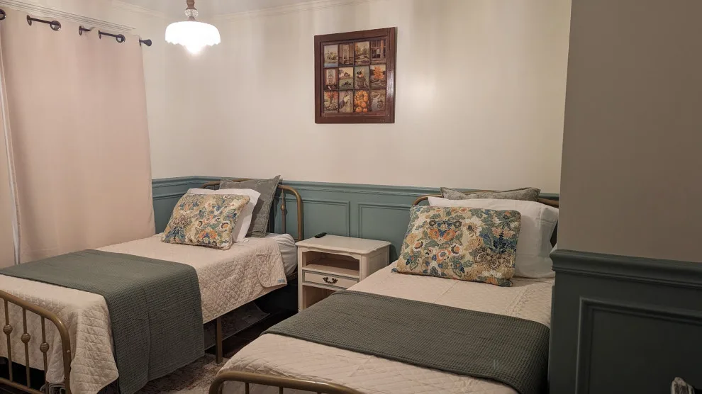 Retro Air Bed and Breakfast by Silver Fox Construction Services - Photo 2