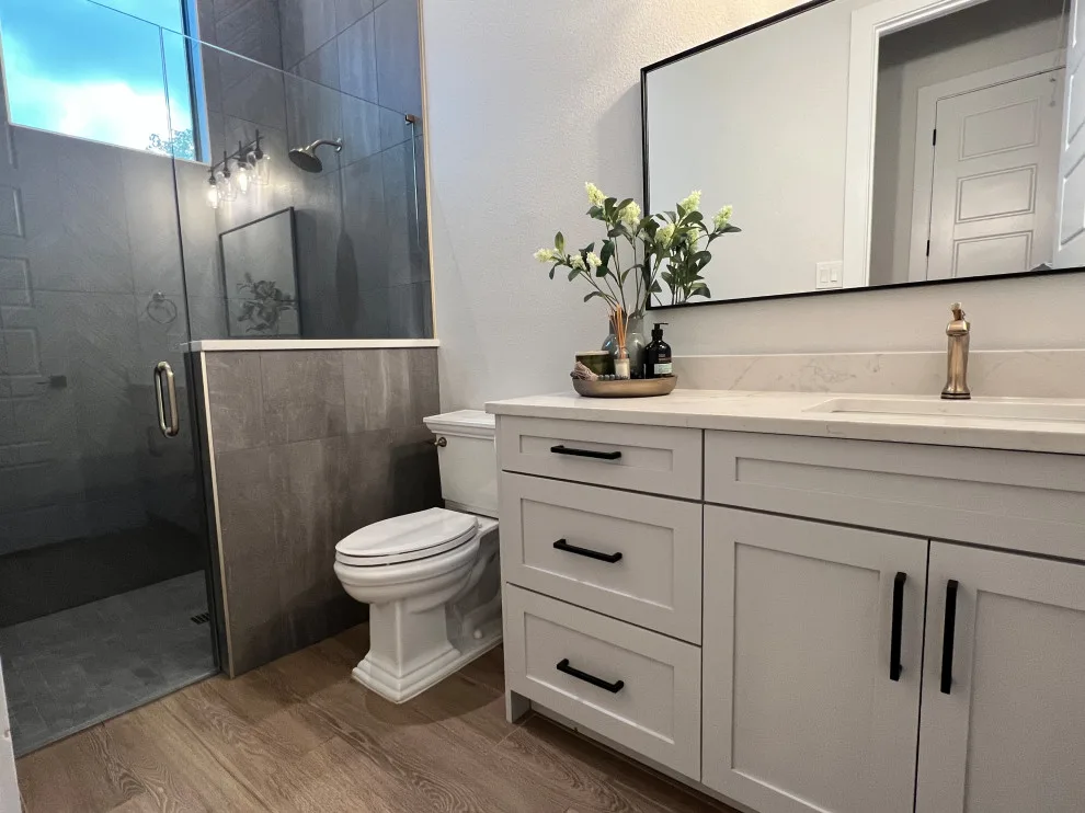 Classic Oaks Restrooms by Shaw Company Remodeling - Photo 4