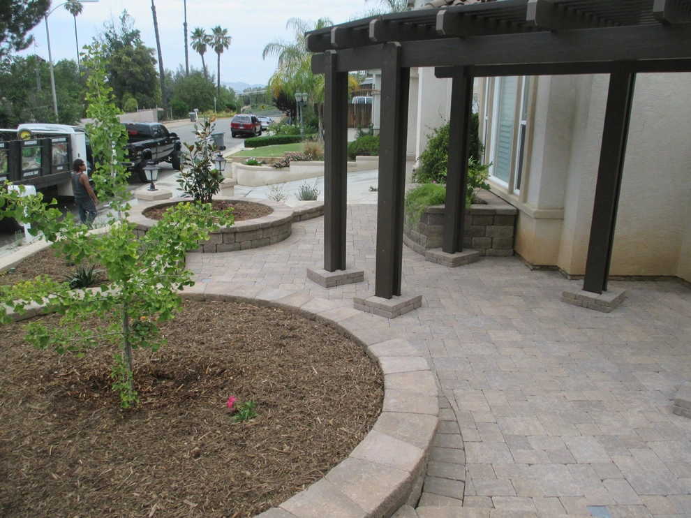 Country Manor Walls and planters by Pacific Dreamscapes - Photo 4