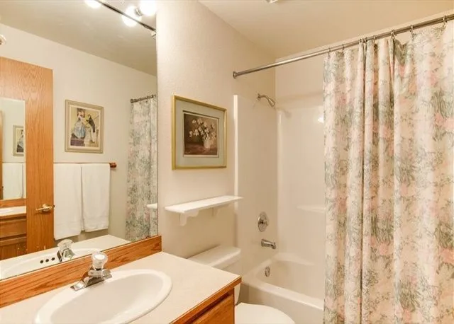 Wapato Point Rental Revamp by Apex Building Services - Photo 5