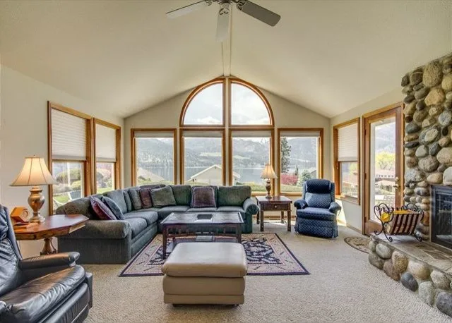 Wapato Point Rental Revamp by Apex Building Services - Photo 11