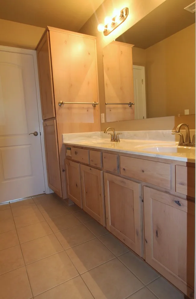 Ward - Fresh Residence by JKC Inc General Contractor - Photo 5