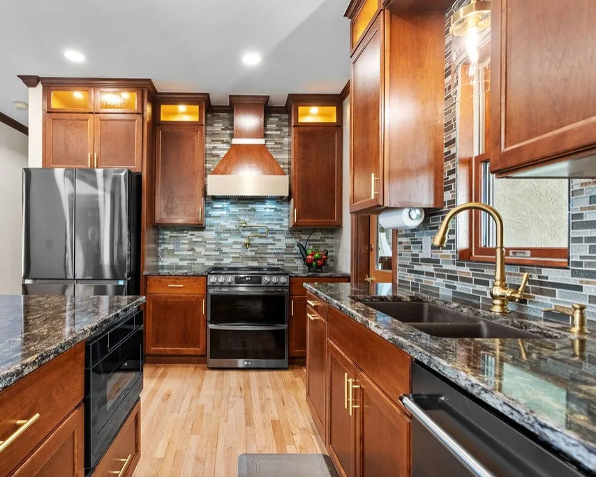 Cozy and Welcoming Ohio Kitchen by Casino Co. Renovations - Photo 4
