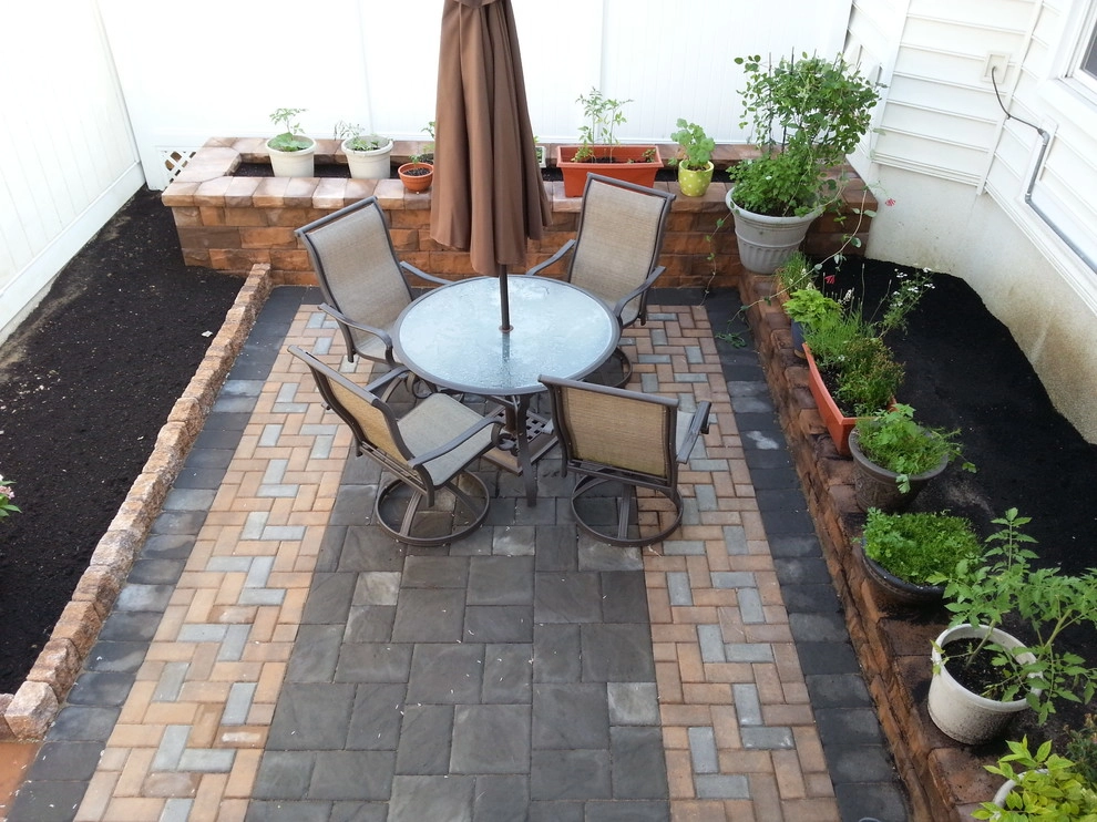 Cherry Hill Town-home Patio by Paradise Pavers Pond Landscaping LLC - Photo 3
