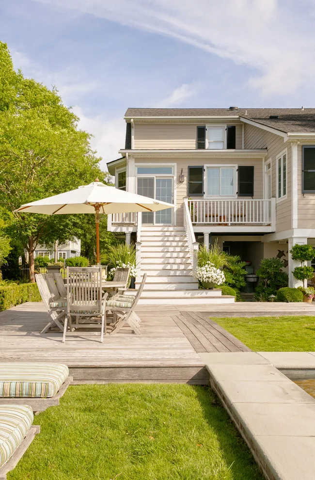 Outdoor Living Area on Waterfront Drive by Kalman Construction - Photo 5