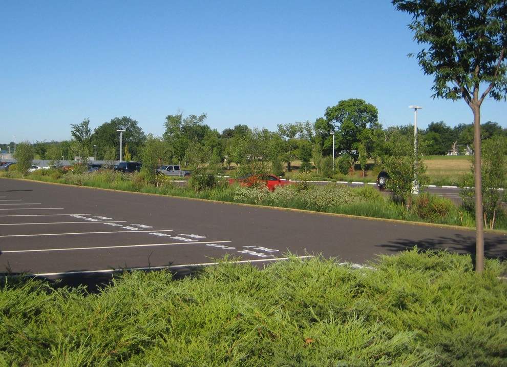w2012 ALE: Almac North American Headquarters by Pennsylvania Landscape & Nursery Association - Photo 8