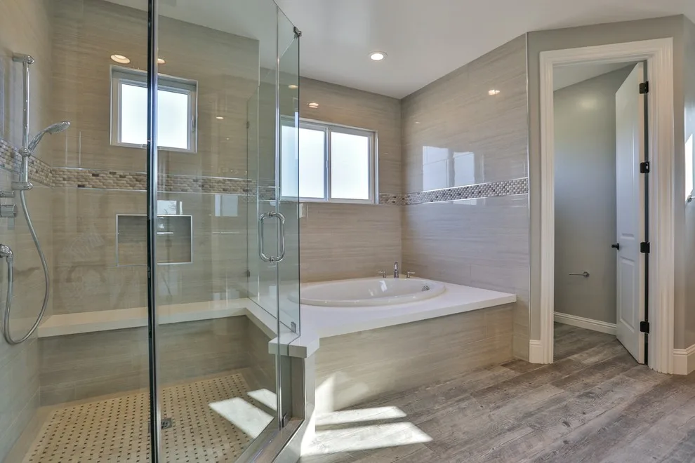 West Tailored Residence by Deco Development Inc. - Photo 8