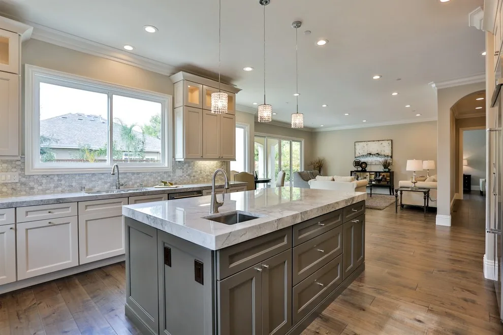 West Tailored Residence by Deco Development Inc. - Photo 9