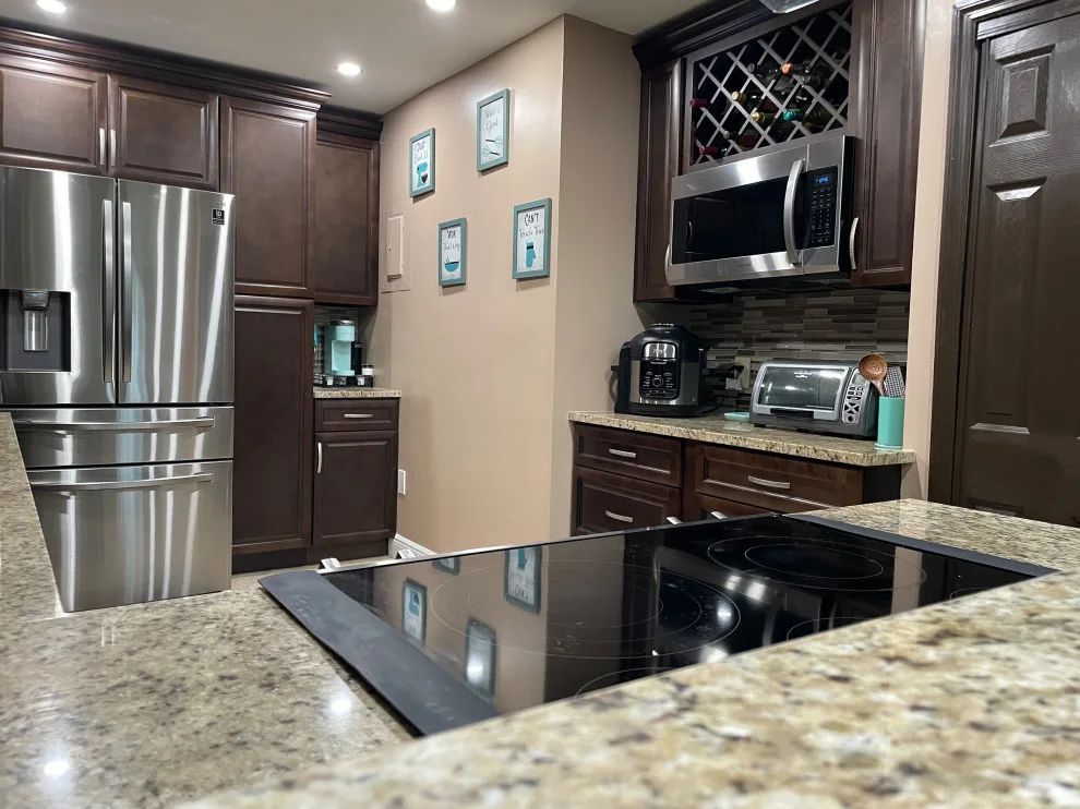 Pembroke Pines Westview Residence by Epiq Consulting And Construction LLC. - Photo 3