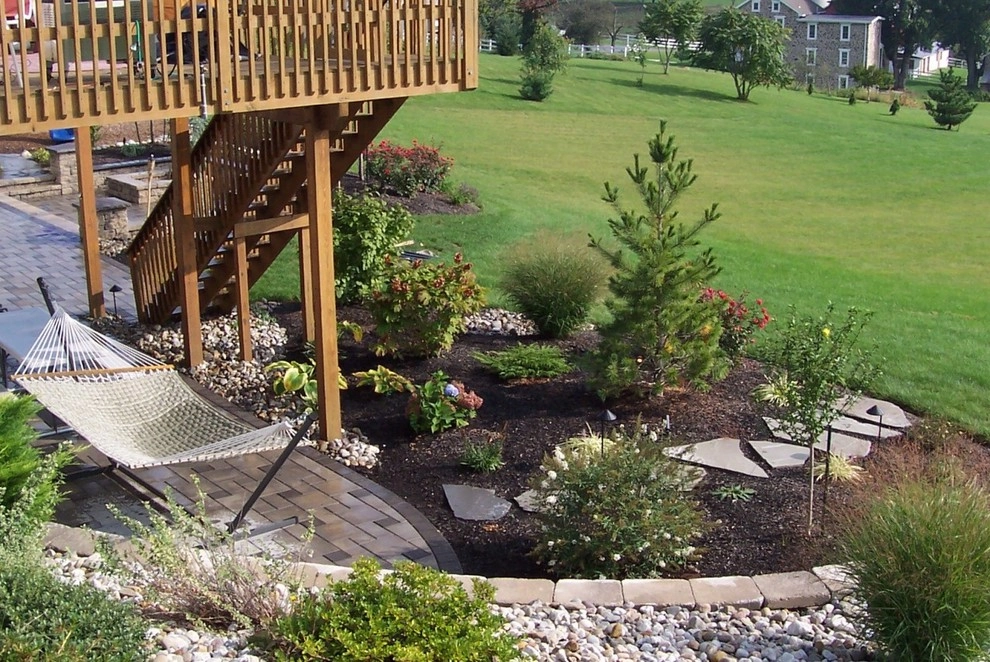 y2010 ALE: Leone Residence by Pennsylvania Landscape & Nursery Association - Photo 7