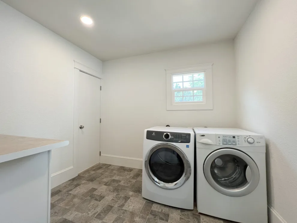 Complete Home Makeover by Cherry On Top Remodeling - Photo 8