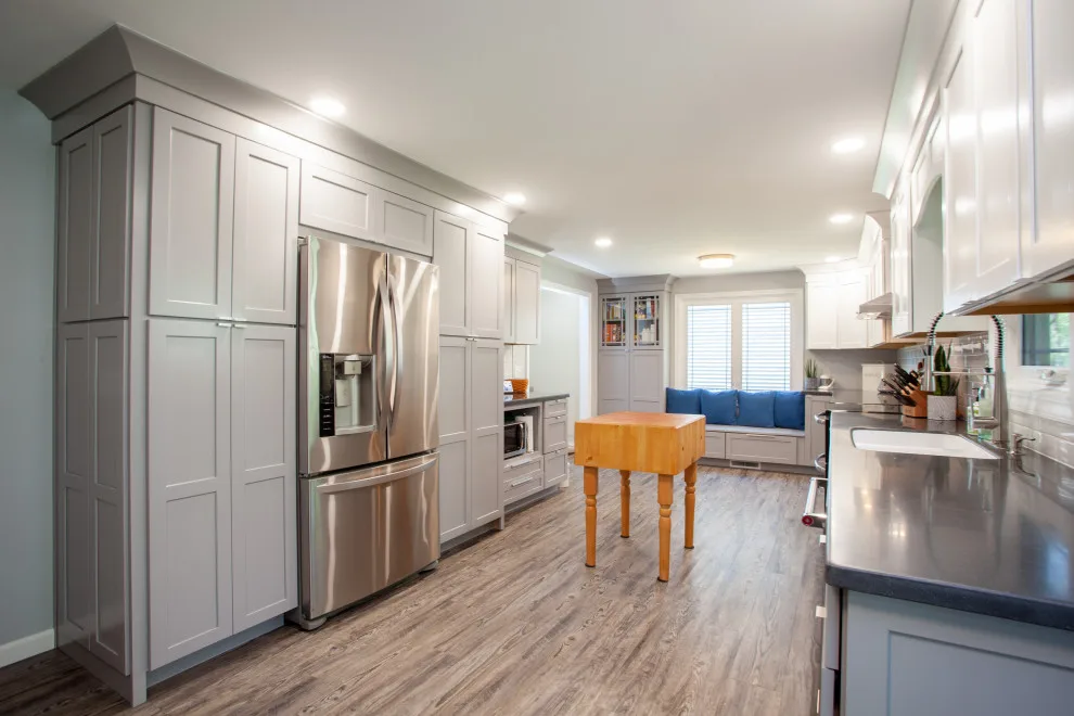 Spacious and Inviting Culinary Space by Miracle Contracting Inc. - Photo 12