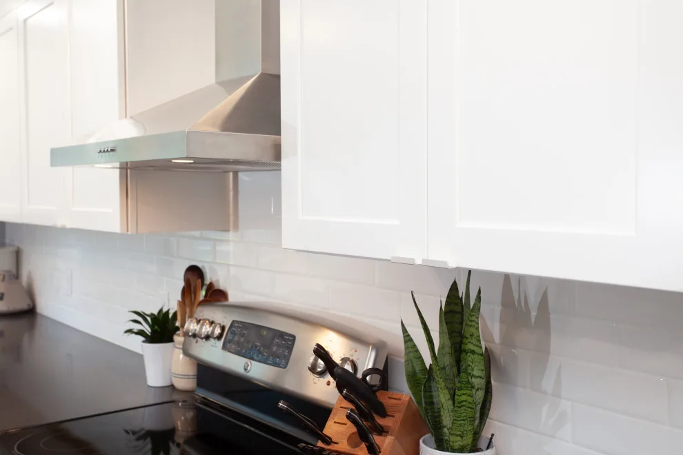 Spacious and Inviting Culinary Space by Miracle Contracting Inc. - Photo 16