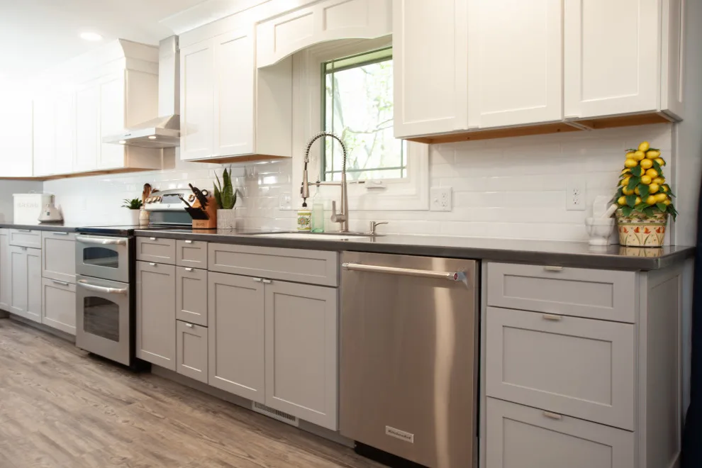Spacious and Inviting Culinary Space by Miracle Contracting Inc. - Photo 17