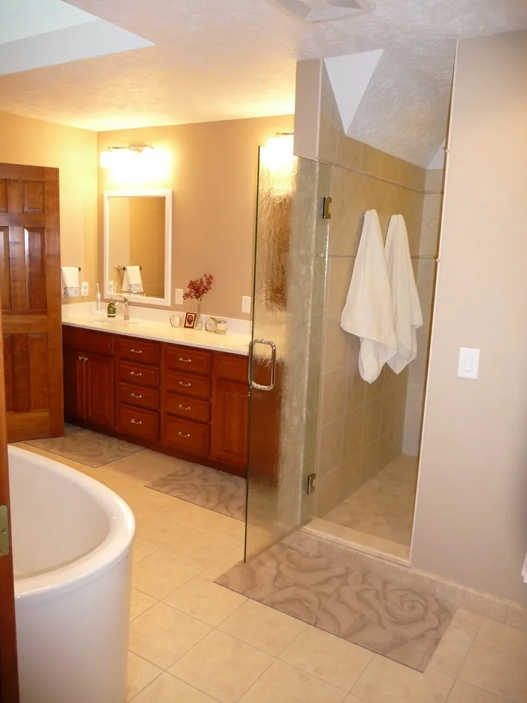 Wilson Luxury Bath by Cornerstone Remodeling, Inc. - Photo 4