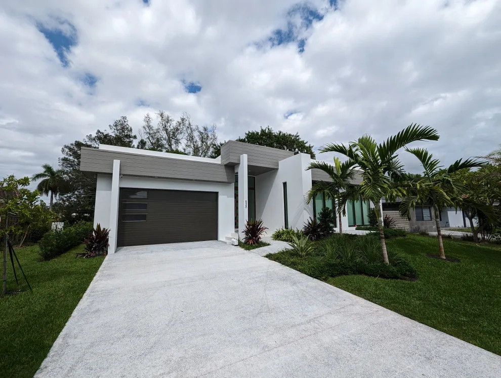 Wilton Manors New Residence by Garza Contractors LLC - Photo 3