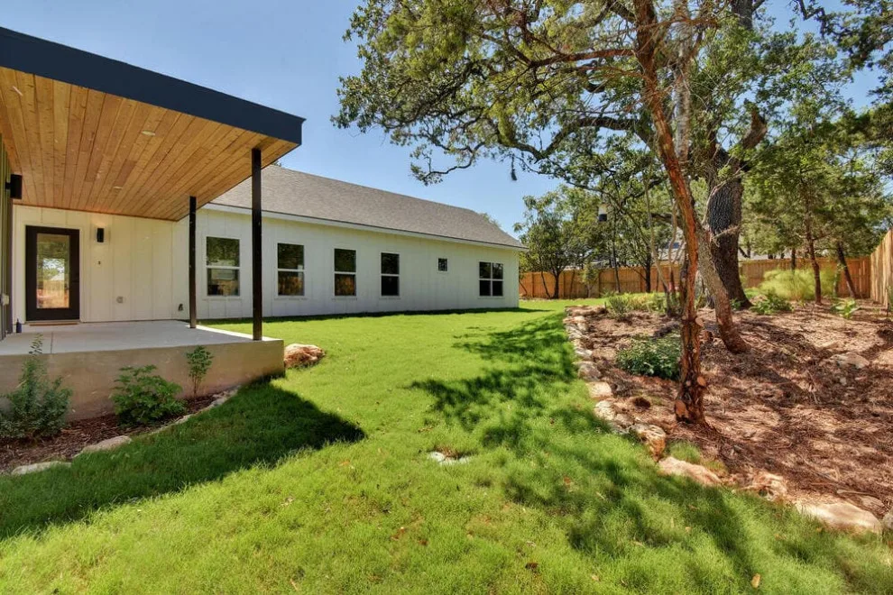 Wimberley Contemporary Longhouse New Build by Canyon Construction - Photo 4