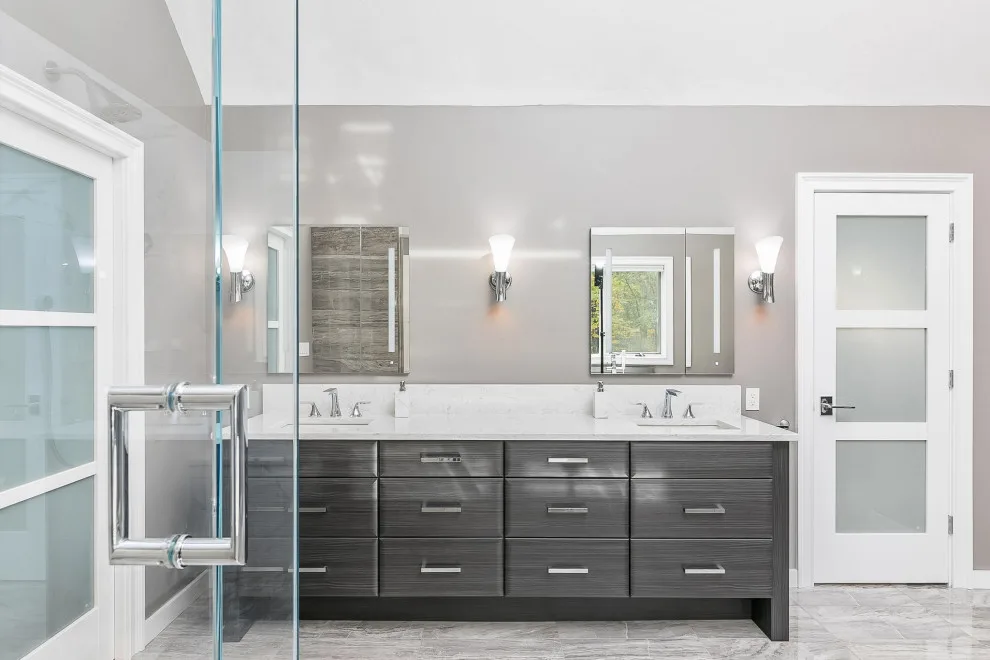 Windham Master Bath Remodel by Apple Wood Construction, Inc. - Photo 16