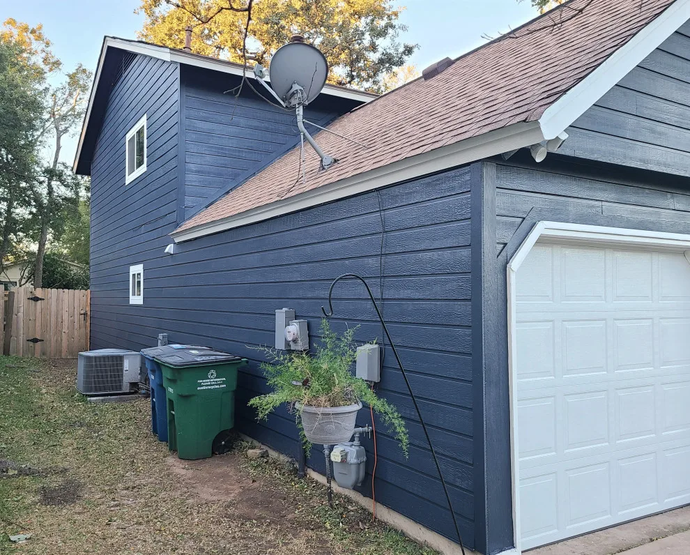 Barrington Oaks Window and Siding Replacement by Capitol City Wood Works LLC - Photo 9