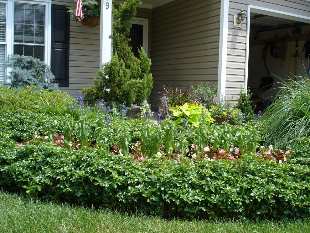 Planters and Pots by Perfect Earth Landscape LLC - Photo 18