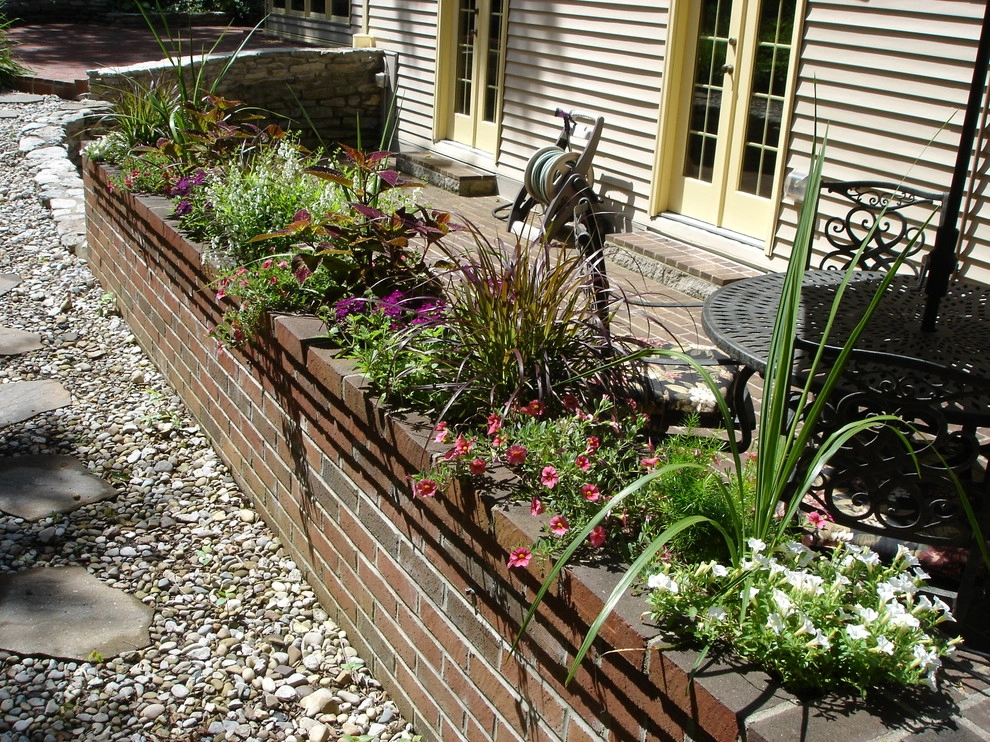 Planters and Pots by Perfect Earth Landscape LLC - Photo 4