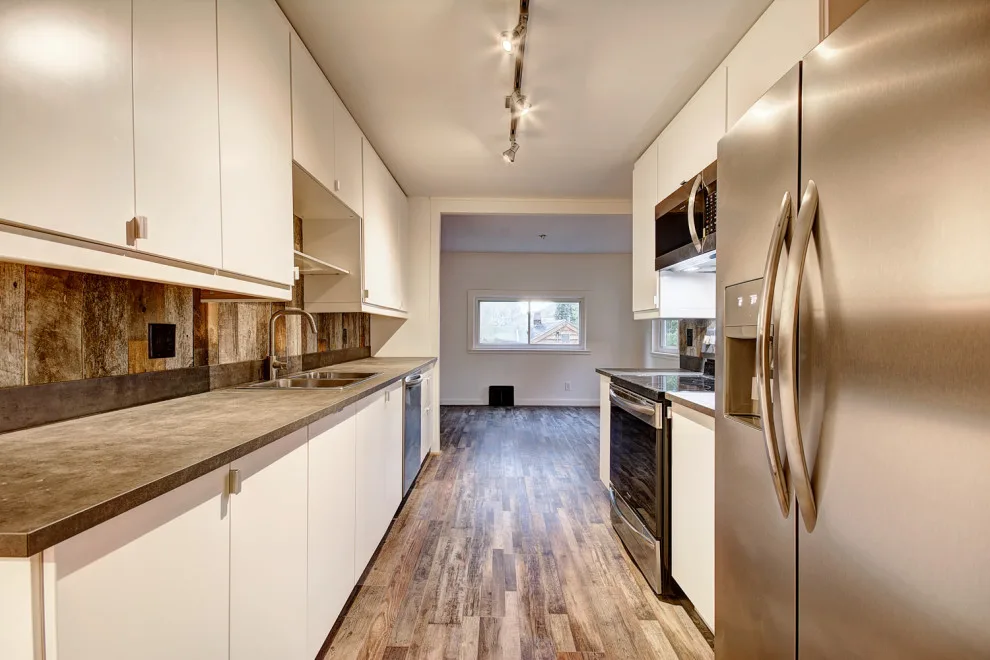Yahmonite Renovation by Picking Contracting Inc. - Photo 5