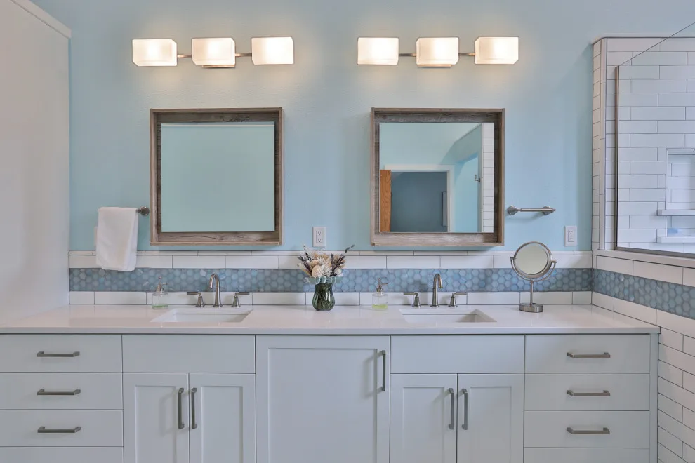YATES BATHROOM by 8 Inch Nails Construction Inc. - Photo 9