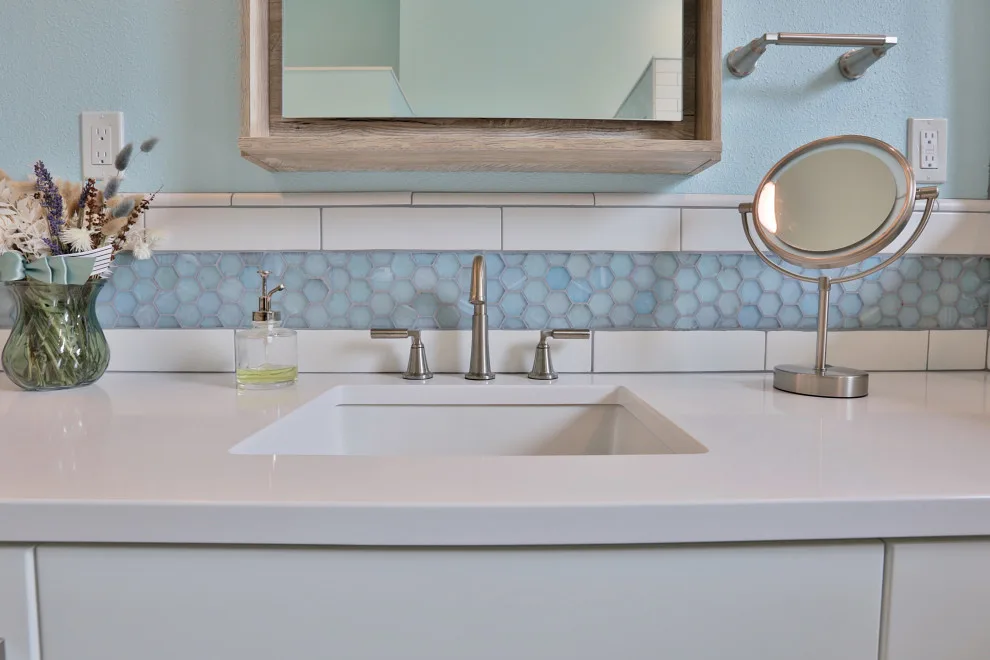 YATES BATHROOM by 8 Inch Nails Construction Inc. - Photo 8