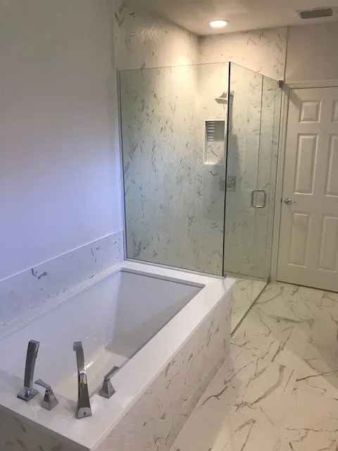Contemporary Kitchen and Bathroom Renovation by Varian Construction Co. Inc. - Photo 3