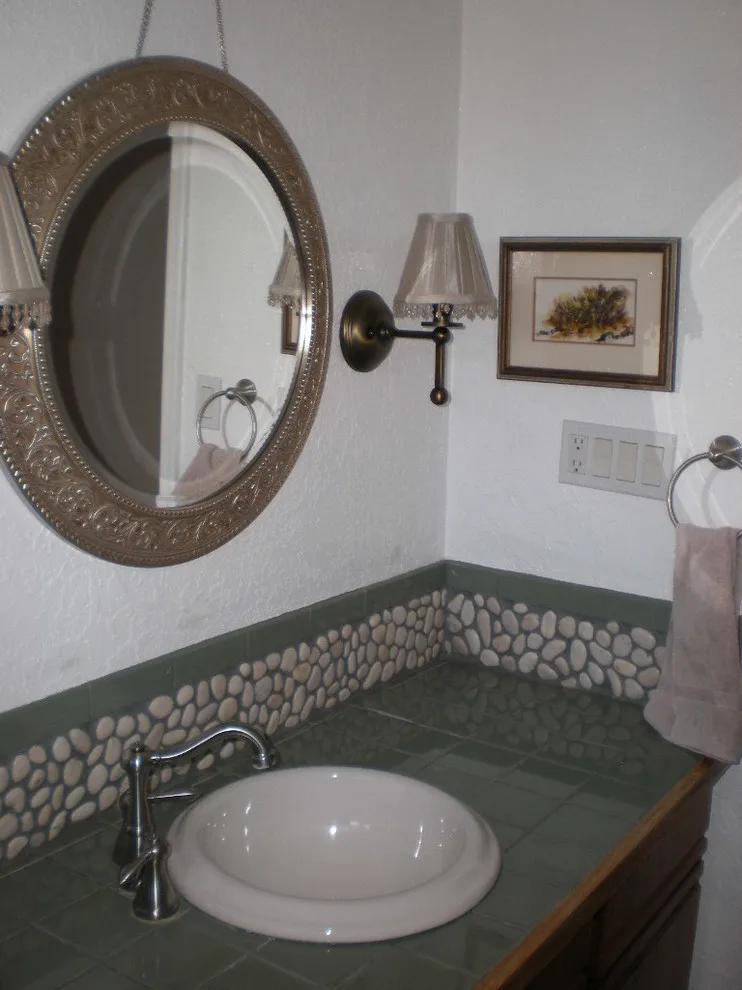 Tranquil Bathroom by Habitation Inc - Photo 3