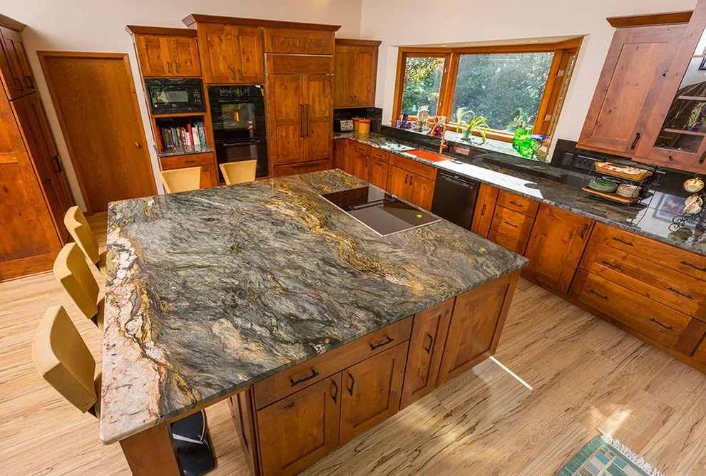 Hyde Park Lumber & Design - Photo 7