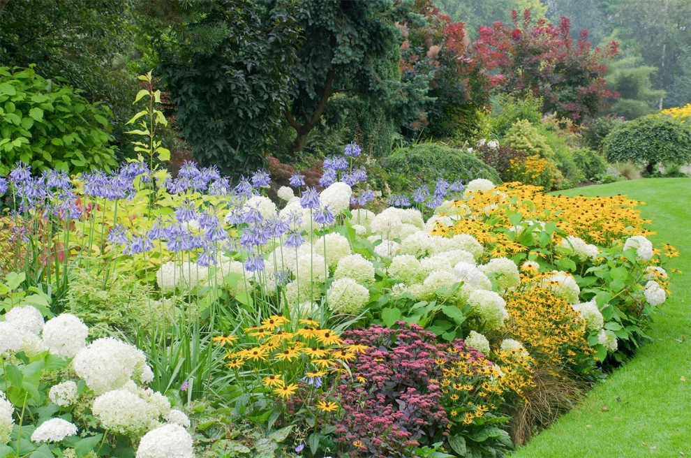 Perennial Gardens by Peter Atkins And Associates., LLC - Photo 4
