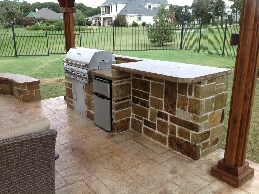 Urban Oasis Outdoor Living - Photo 13
