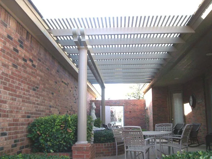 Shade - Photo 2