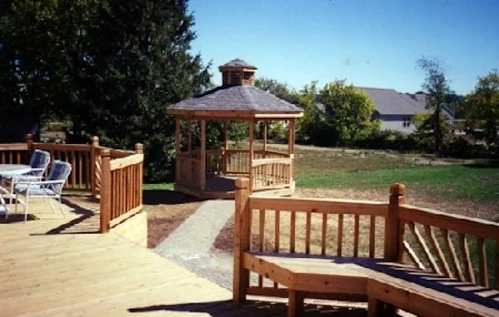 Columbus Deck Company - Photo 4