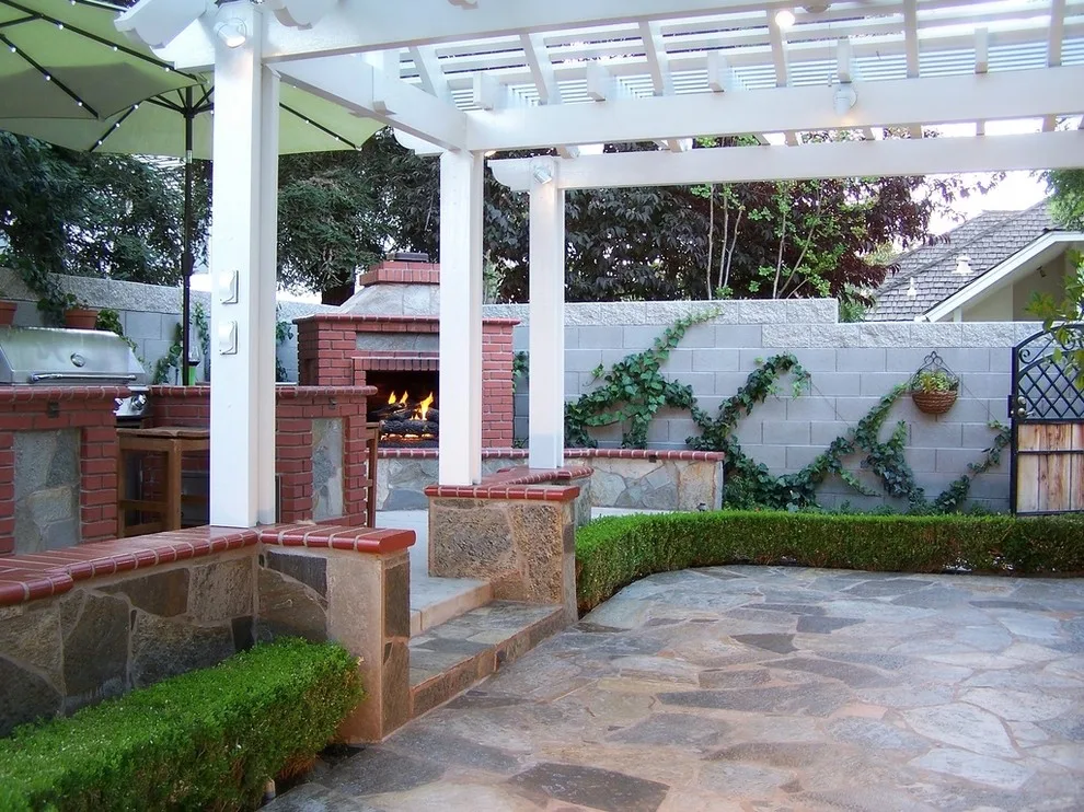 Functional outdoor spaces by Sunset Construction & Design - Photo 10