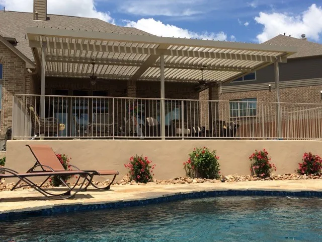 Equinox Louvered Roof - Photo 4