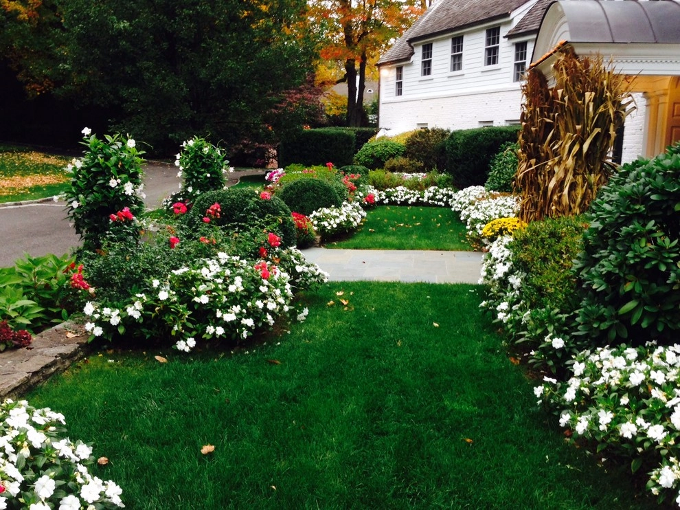 Grand Entrances to the House by Peter Atkins And Associates., LLC - Photo 15
