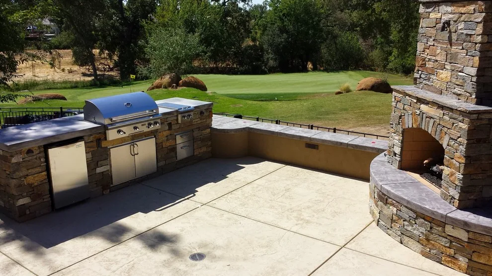 Outdoor Culinary Space Project 11 by Custom Image Hardscapes - Photo 6