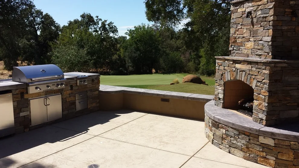 Outdoor Culinary Space Project 11 by Custom Image Hardscapes - Photo 8