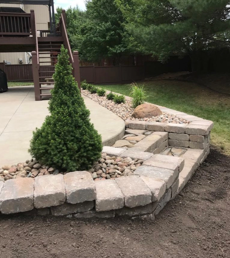 Pfeifer Landscaping - Photo 14