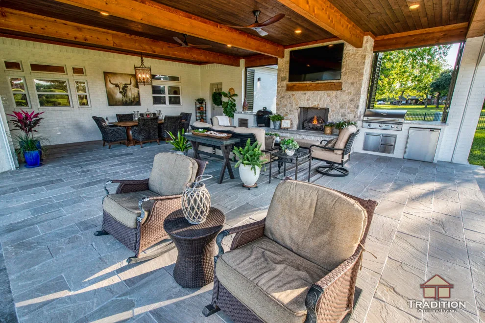 Weston Lakes Outdoor Living by Tradition Outdoor Living - Photo 2