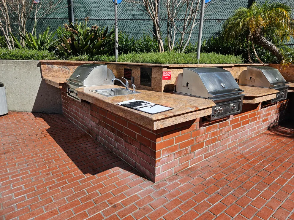 Park Towers Grill Island by L.A. Custom Grill Islands - Photo 3